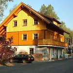Apartamento Dorf In Der Stadt *