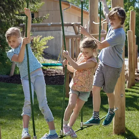 Διαμέρισμα Dorf In Der Stadt *